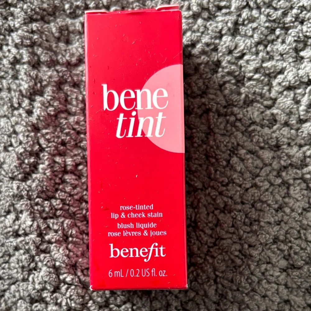 Benefit Benetint Red Lip & Cheek Stain - Picture 1 of 2